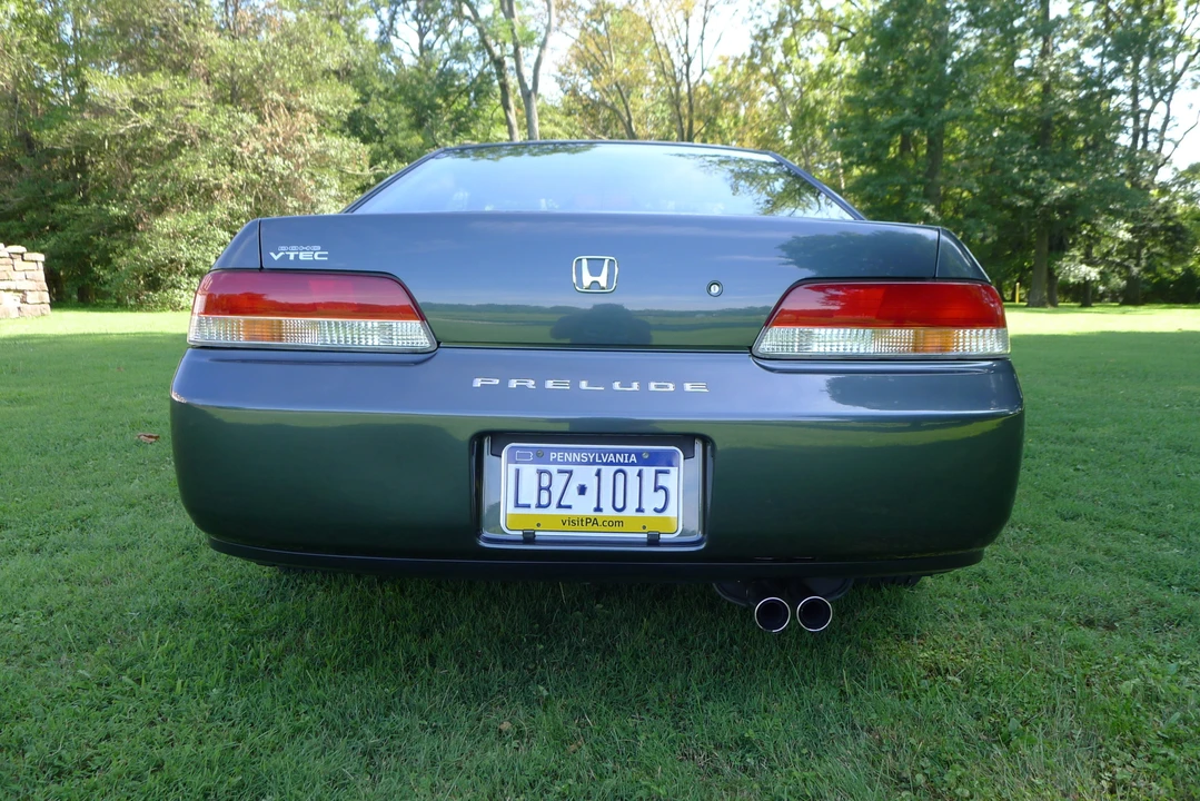 1997 Honda Prelude 5th Gen - Image 13 of 31