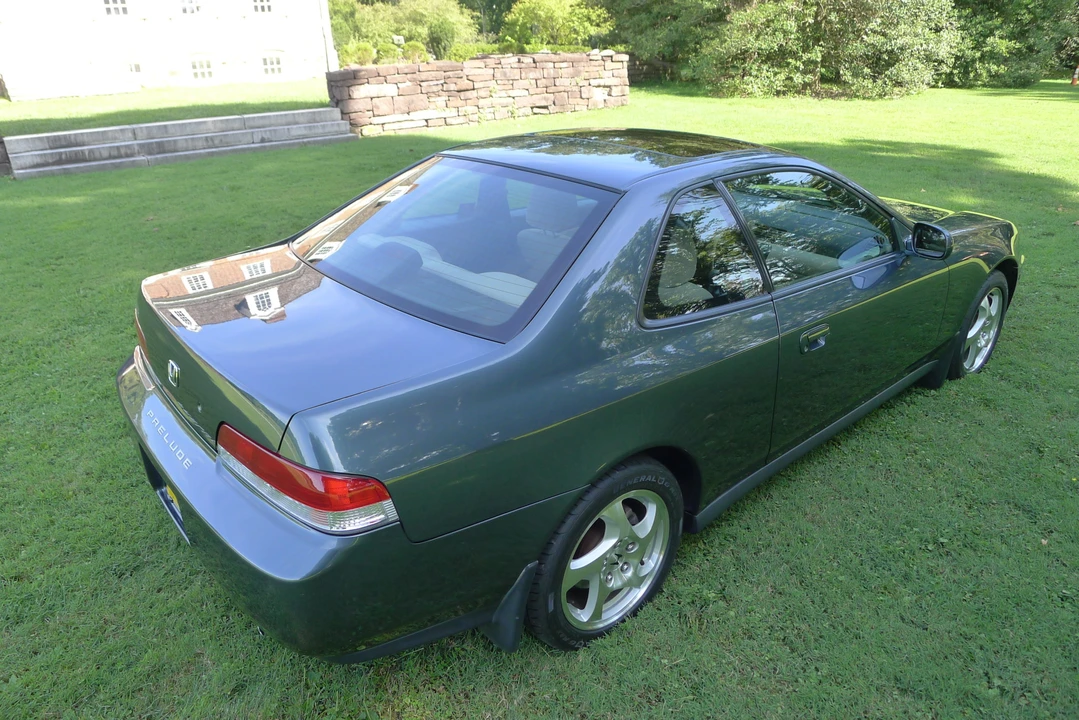 1997 Honda Prelude 5th Gen - Image 17 of 31