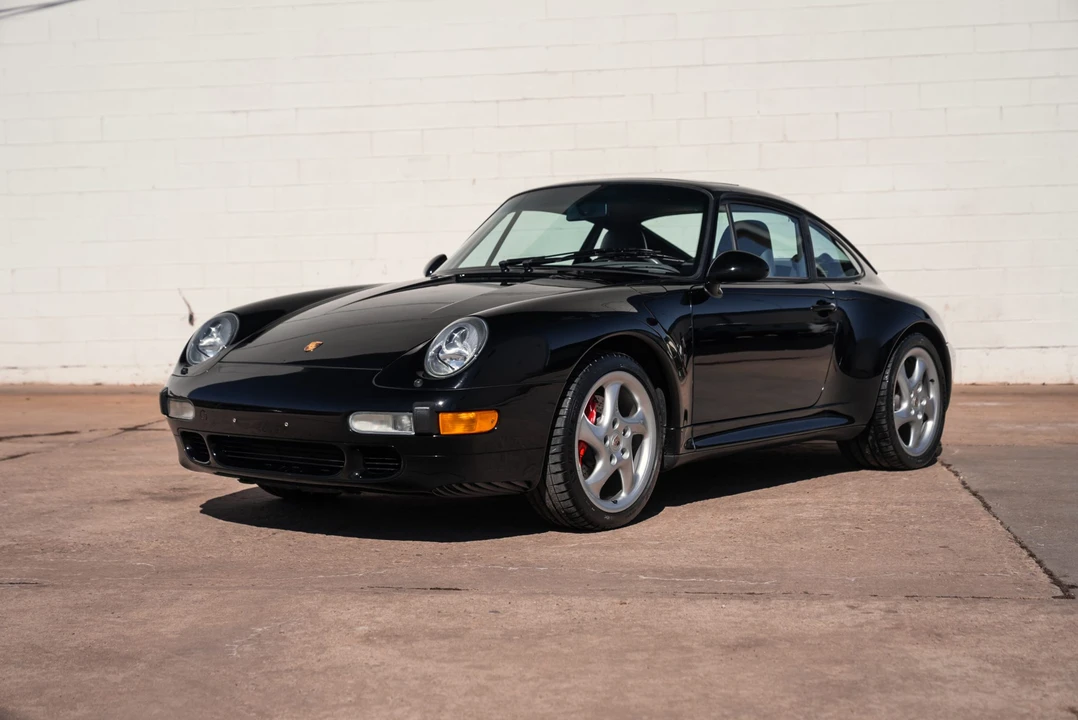 1997 Porsche 993 Carrera 4S - Image 9 of 31