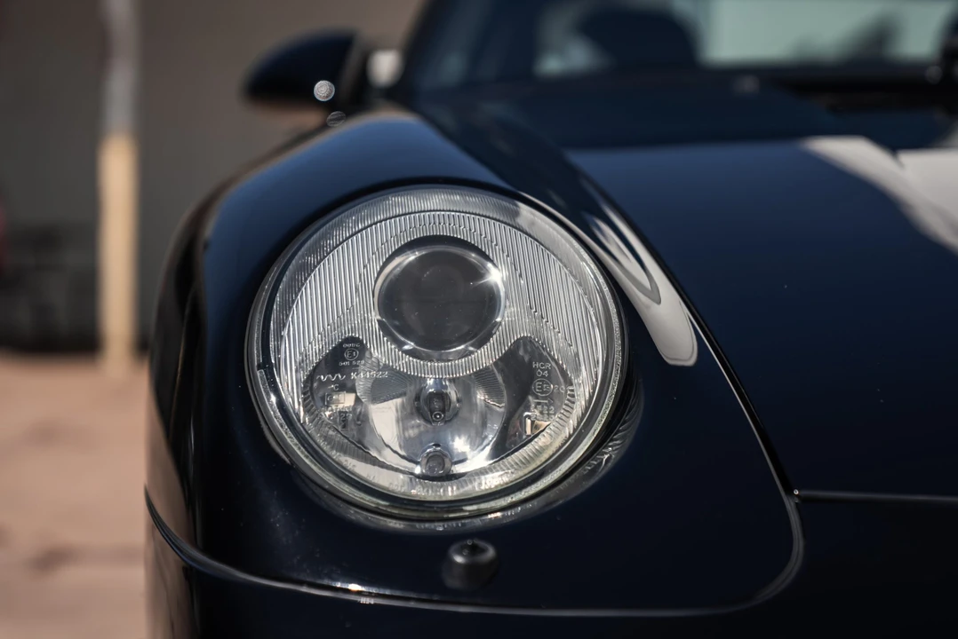 1997 Porsche 993 Carrera 4S - Image 29 of 31