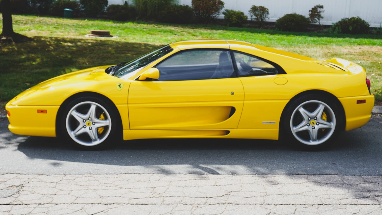 1998 Ferrari F355 GTS - Image 24 of 31