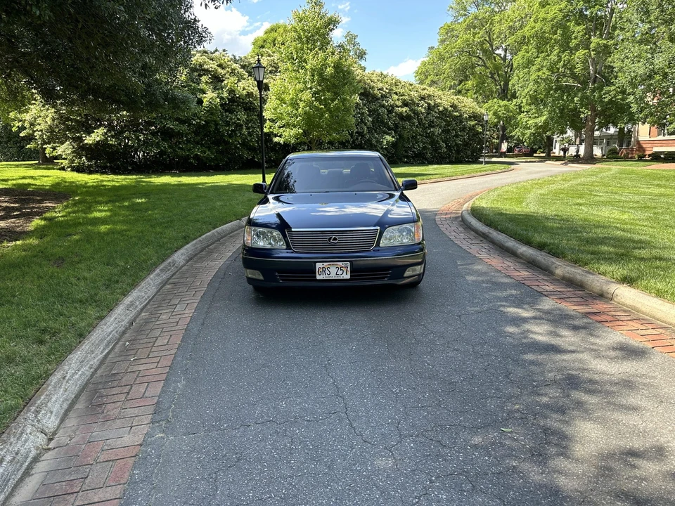 1998 Lexus LS 2nd Gen - Image 4 of 31