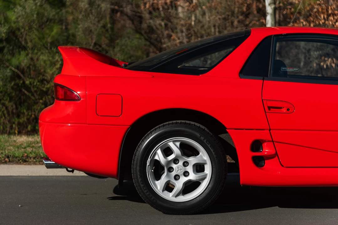 1998 Mitsubishi 3000GT Series 3 - Image 19 of 31