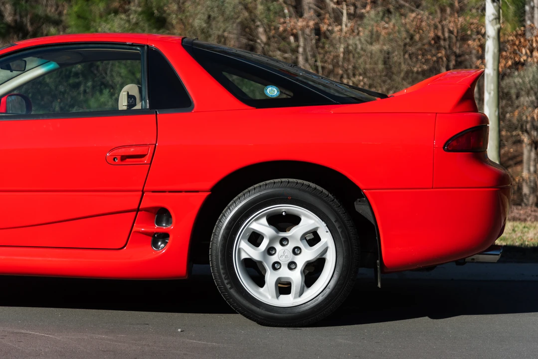 1998 Mitsubishi 3000GT Series 3 - Image 18 of 31
