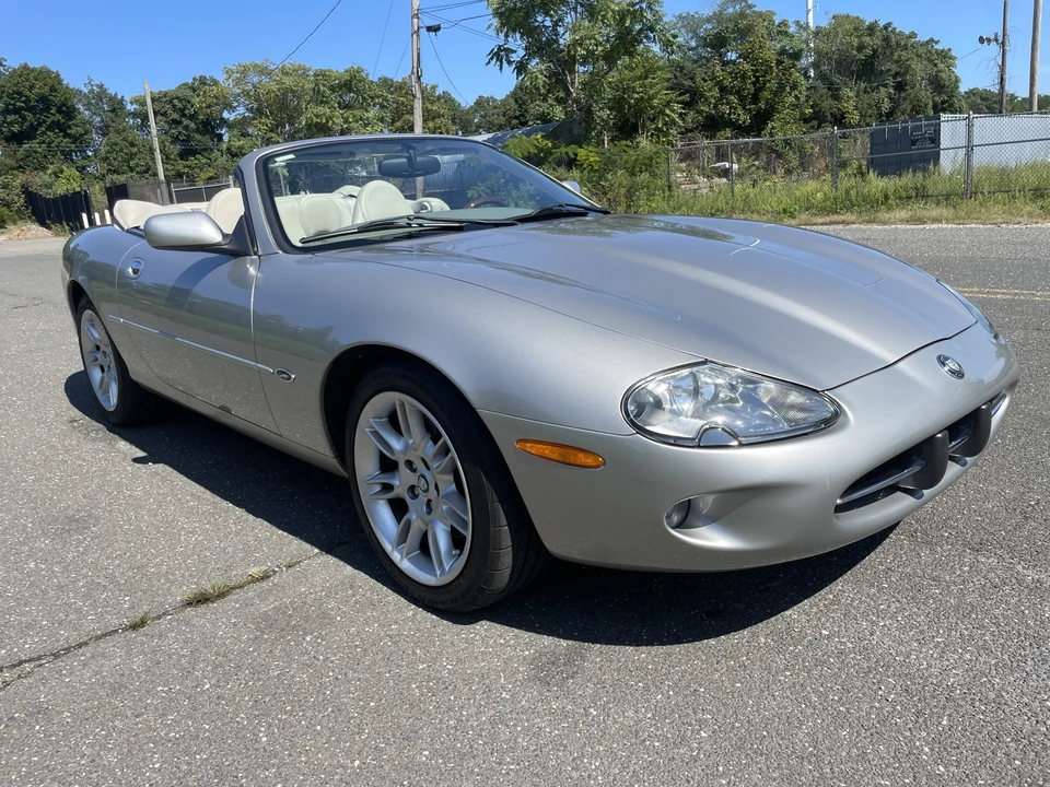 1999 Jaguar X100 XK8 - Image 17 of 31