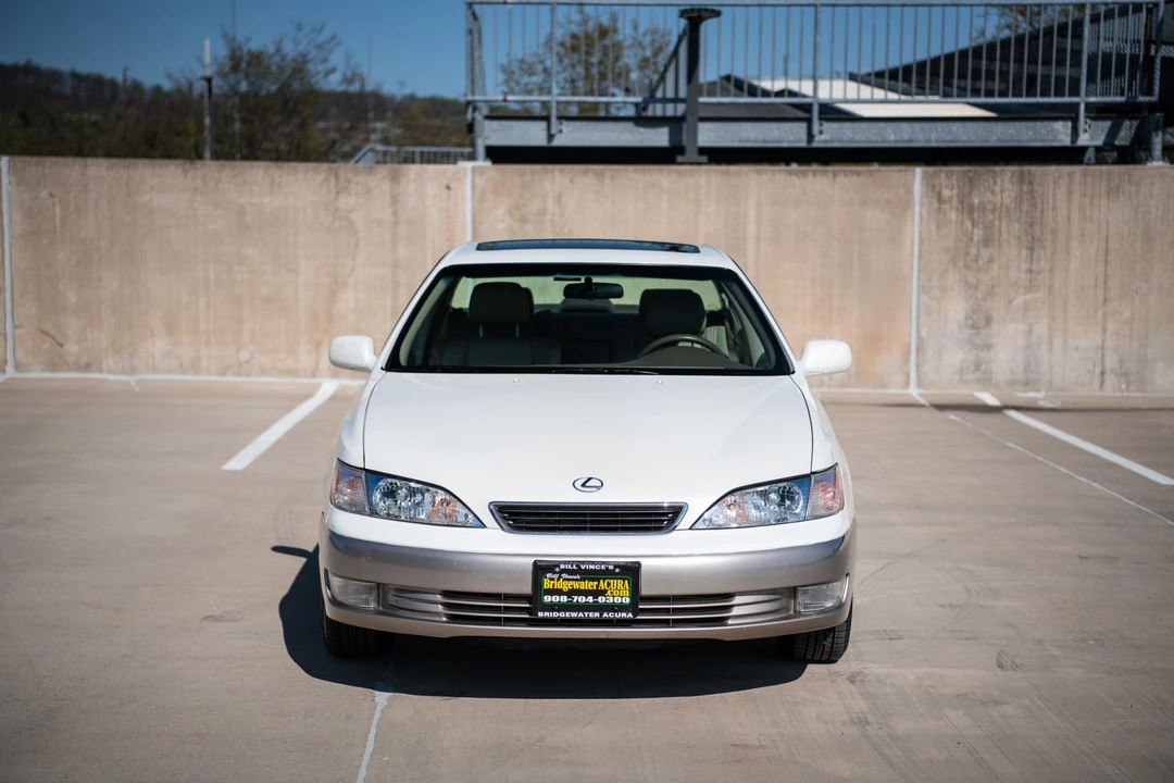 1999 Lexus ES 3rd Gen - Image 4 of 31