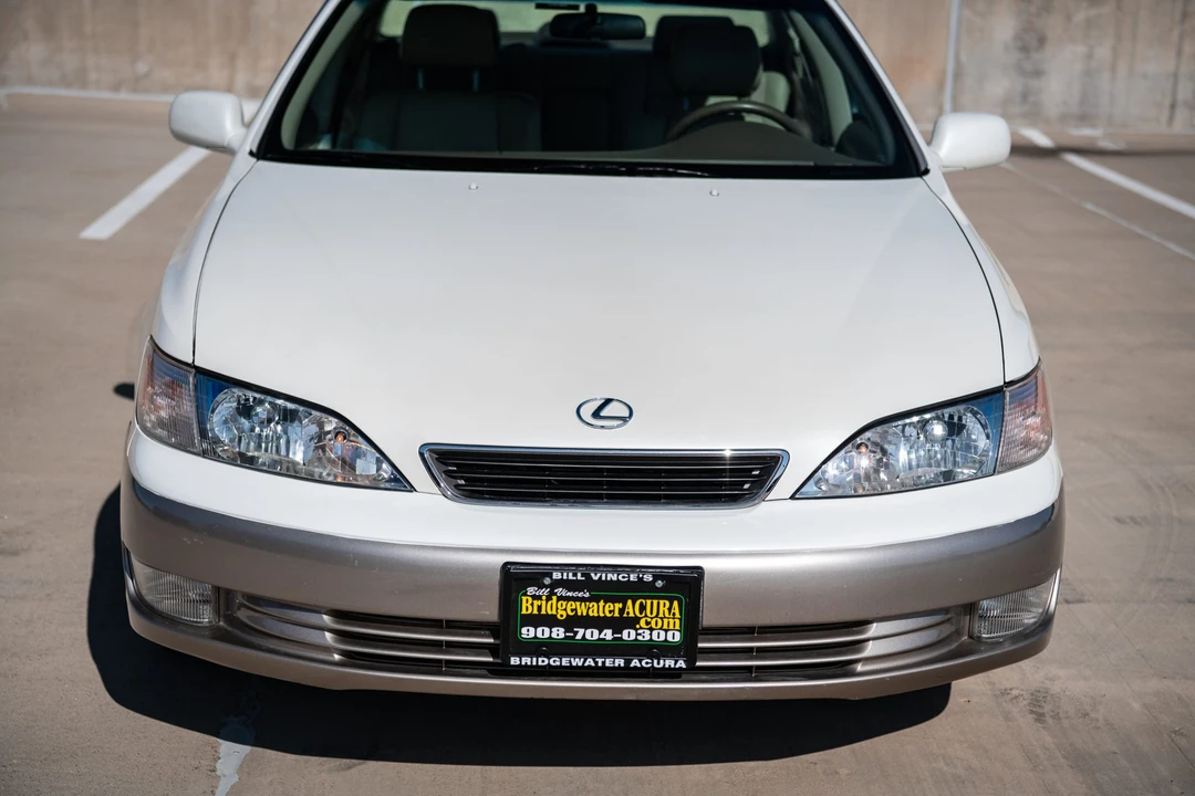 1999 Lexus ES 3rd Gen - Image 28 of 31