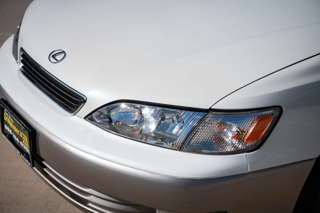 1999 Lexus ES 3rd Gen - Image 30 of 31