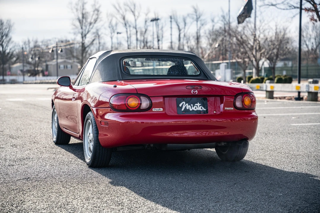 1999 Mazda NB MX-5 Miata - Image 27 of 31