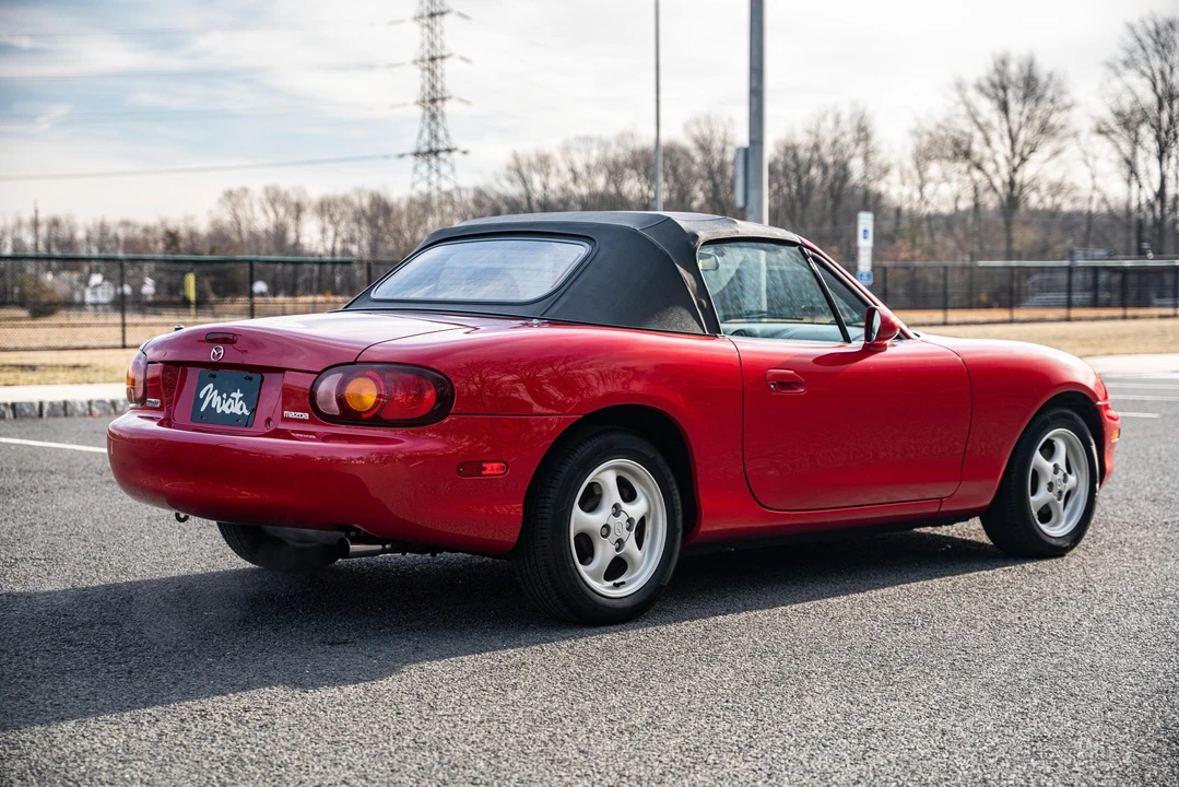 1999 Mazda NB MX-5 Miata - Image 23 of 31