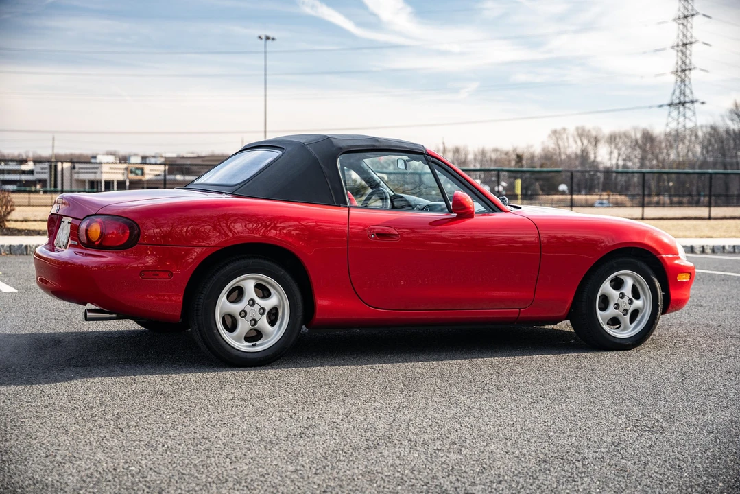 1999 Mazda NB MX-5 Miata - Image 22 of 31