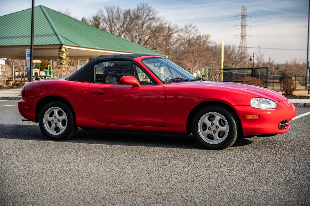 1999 Mazda NB MX-5 Miata - Image 20 of 31