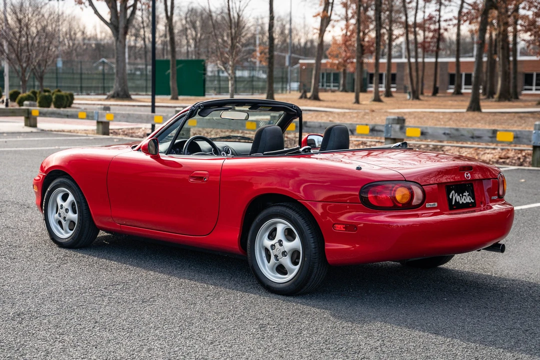1999 Mazda NB MX-5 Miata - Image 8 of 31