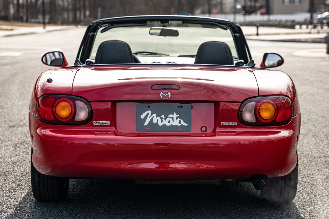 1999 Mazda NB MX-5 Miata - Image 7 of 31