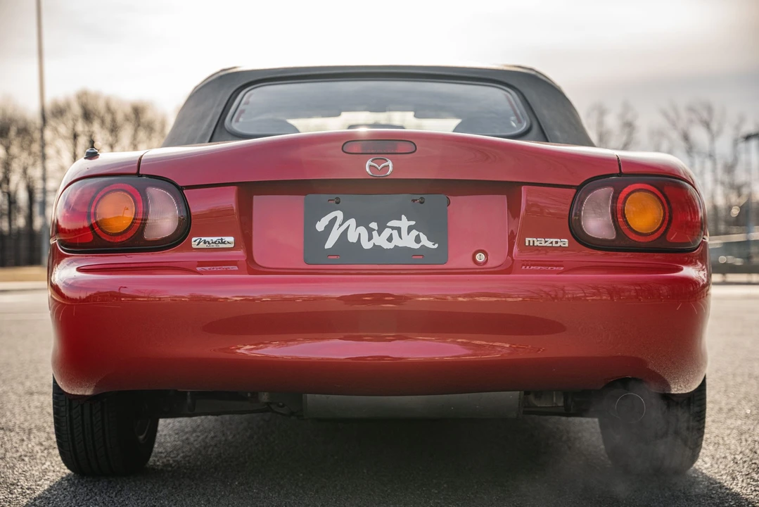 1999 Mazda NB MX-5 Miata - Image 26 of 31