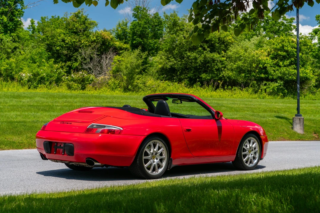 1999 Porsche 996 Carrera - Image 27 of 31