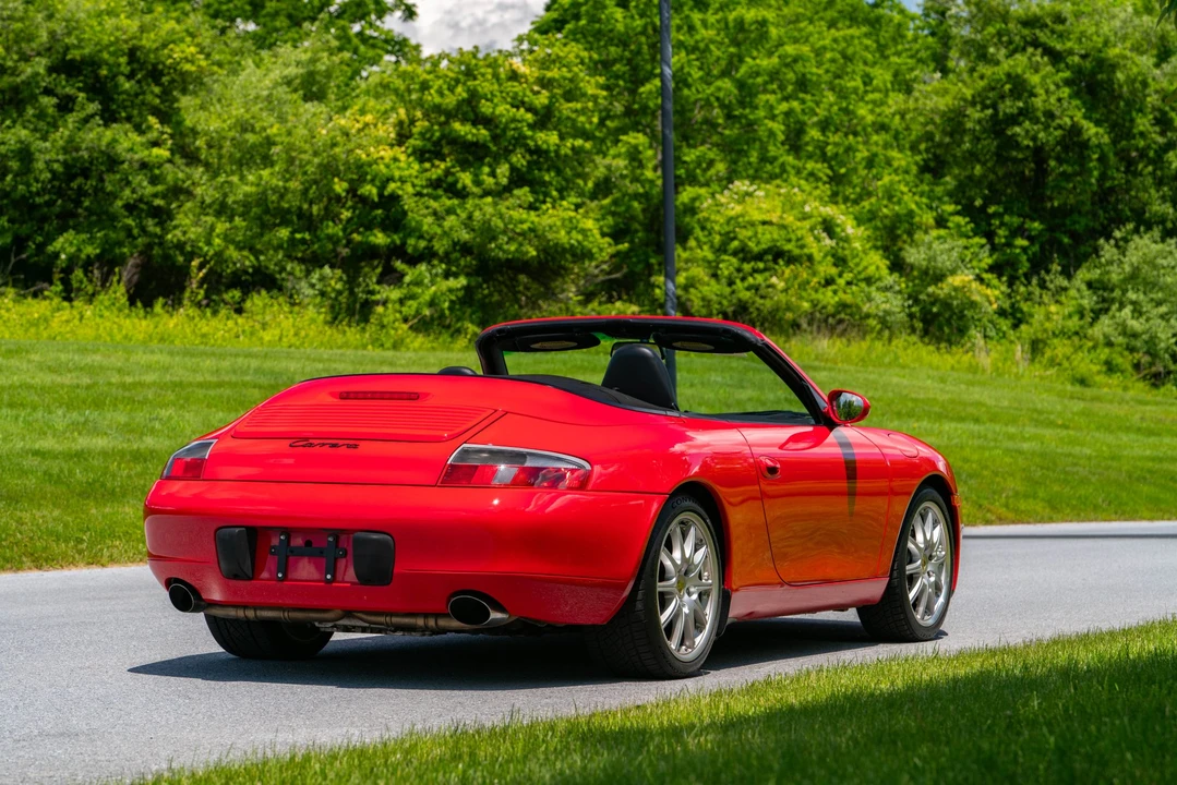 1999 Porsche 996 Carrera - Image 25 of 31