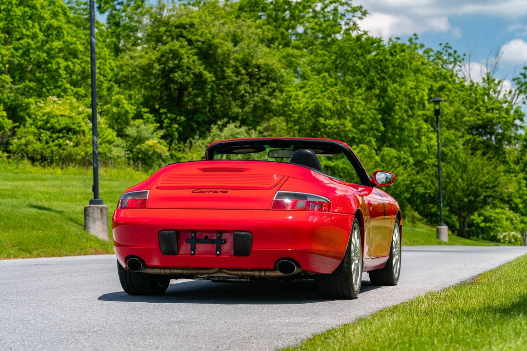 1999 Porsche 996 Carrera - Image 22 of 31