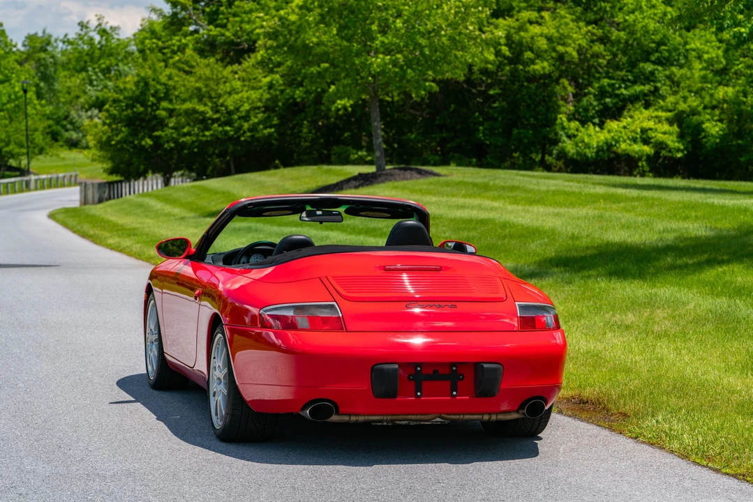 1999 Porsche 996 Carrera - Image 19 of 31