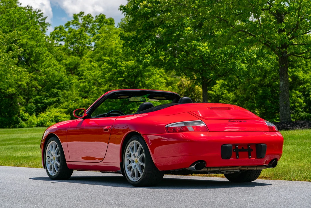 1999 Porsche 996 Carrera - Image 16 of 31