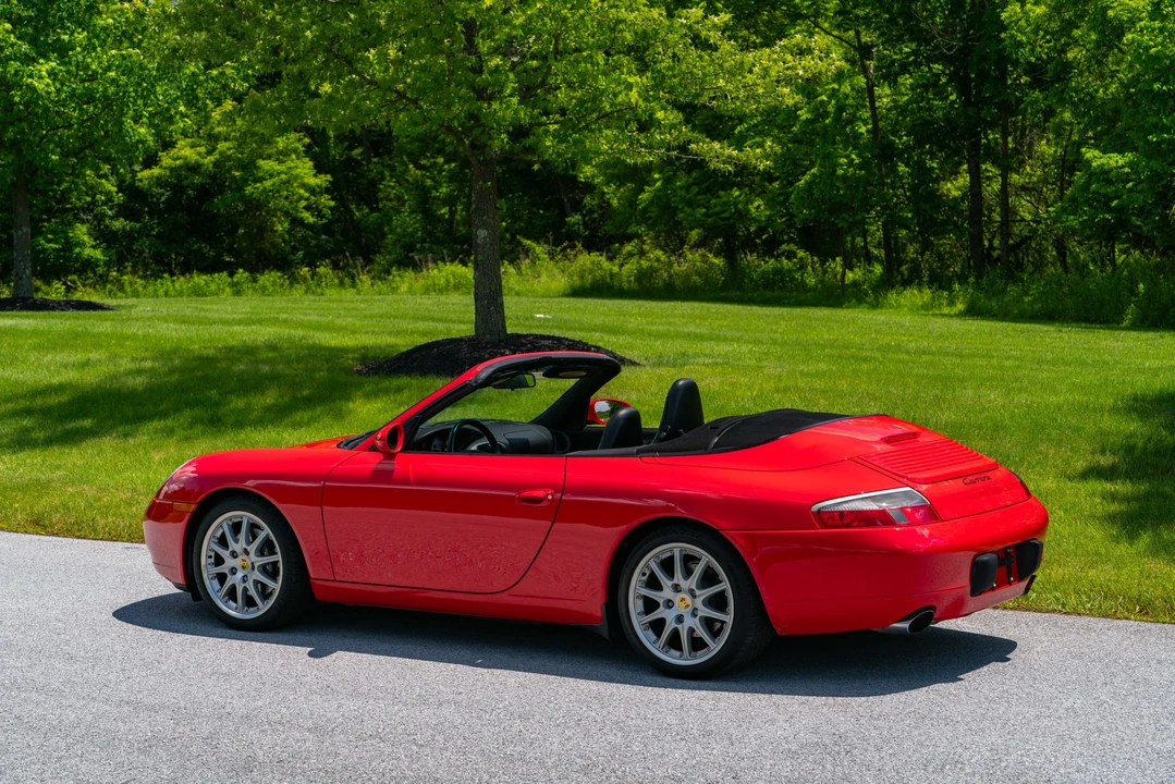 1999 Porsche 996 Carrera - Image 15 of 31