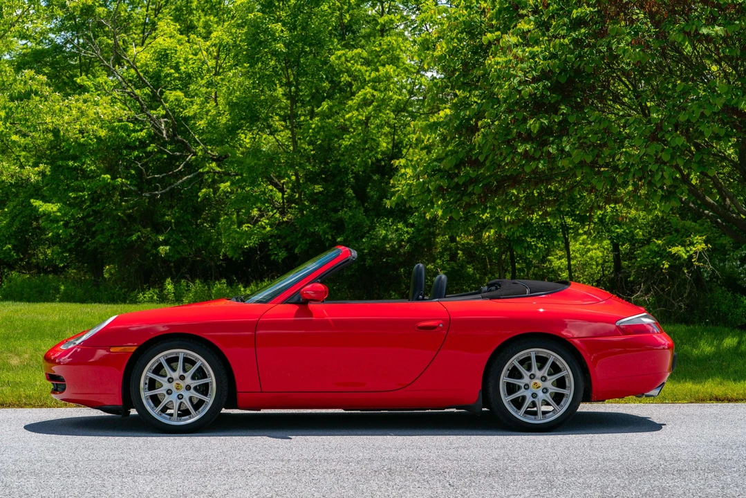 1999 Porsche 996 Carrera - Image 10 of 31