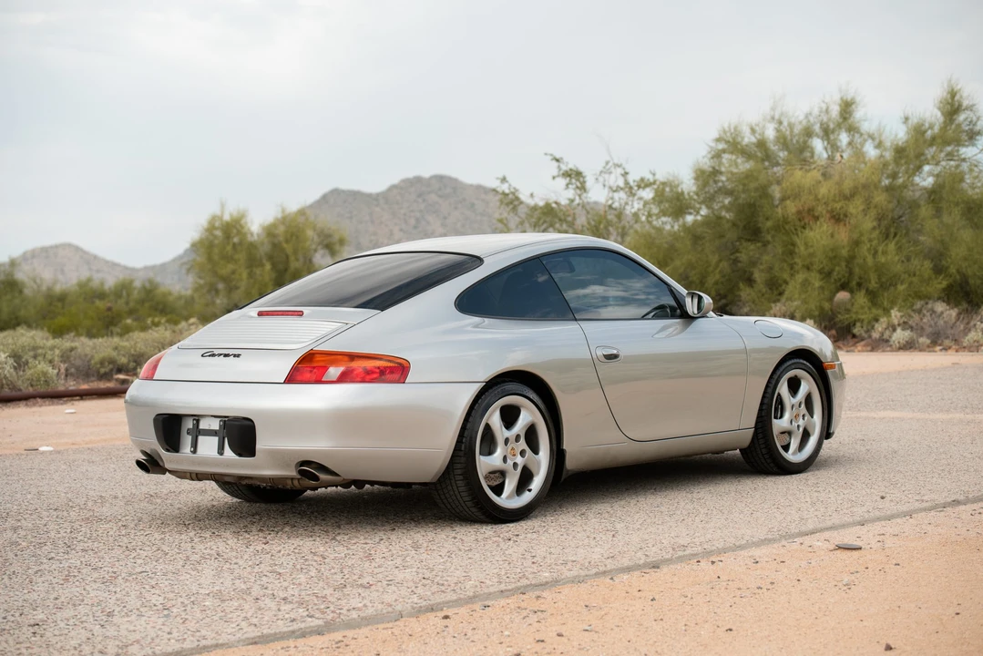 1999 Porsche 996 Carrera - Image 22 of 31