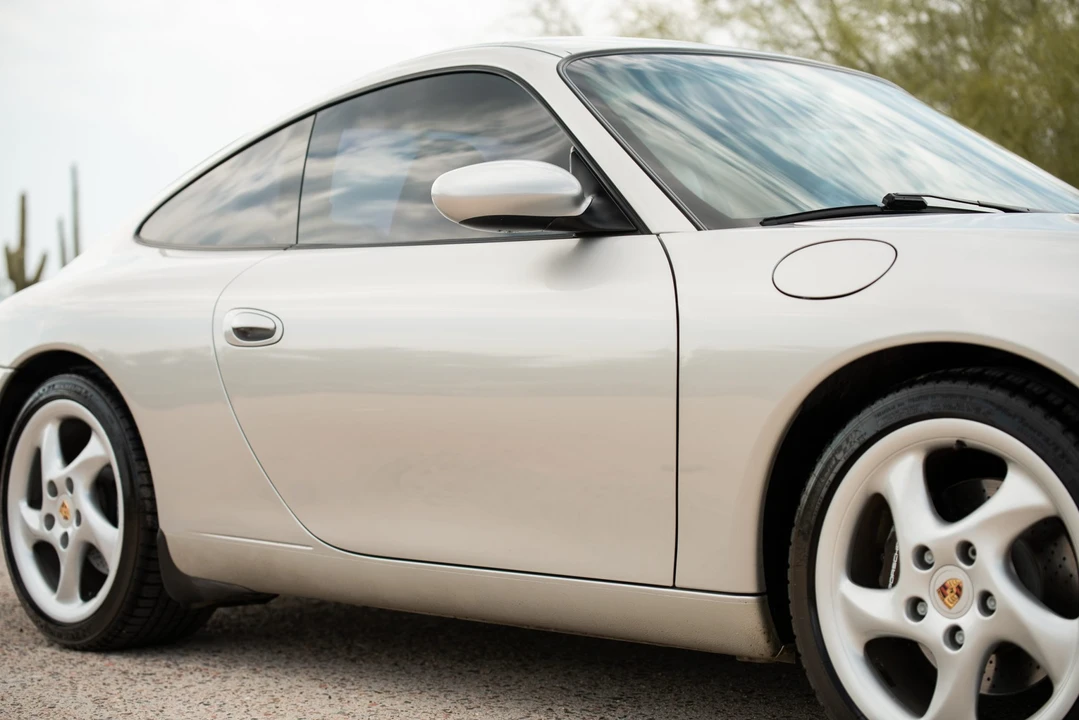 1999 Porsche 996 Carrera - Image 29 of 31