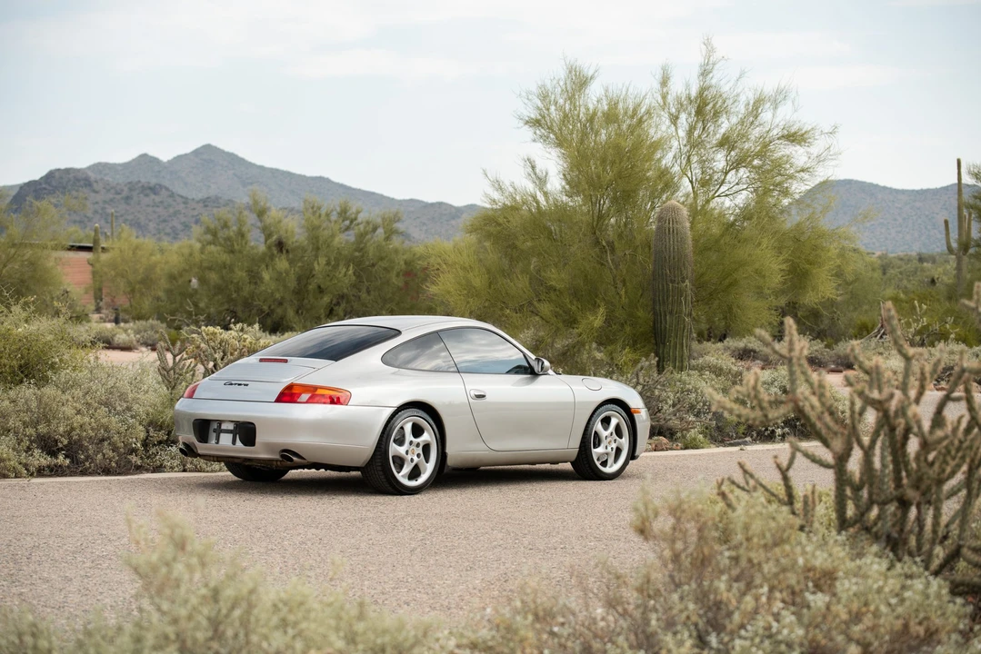 1999 Porsche 996 Carrera - Image 25 of 31