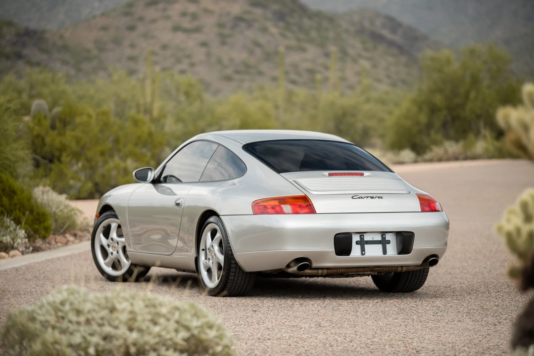 1999 Porsche 996 Carrera - Image 15 of 31