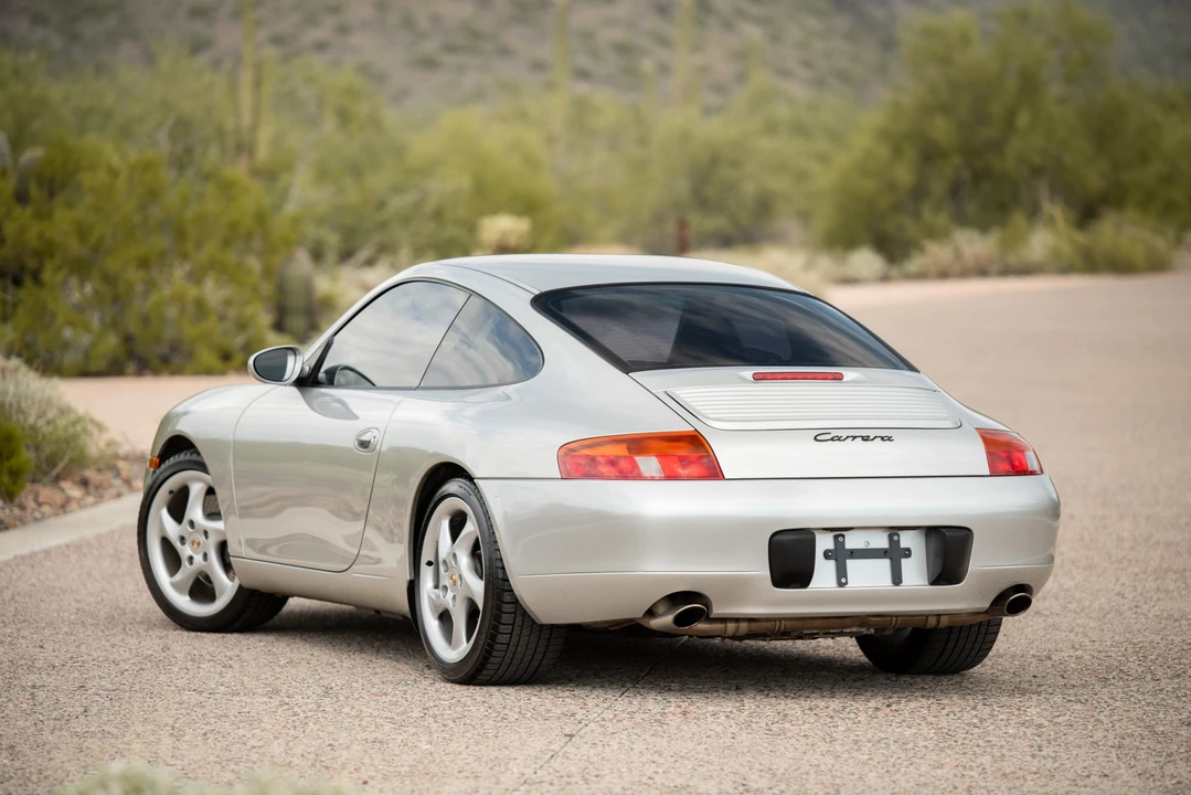 1999 Porsche 996 Carrera - Image 14 of 31