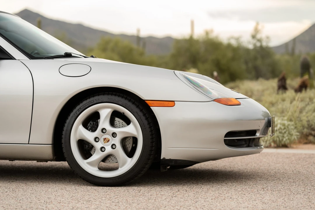 1999 Porsche 996 Carrera - Image 27 of 31