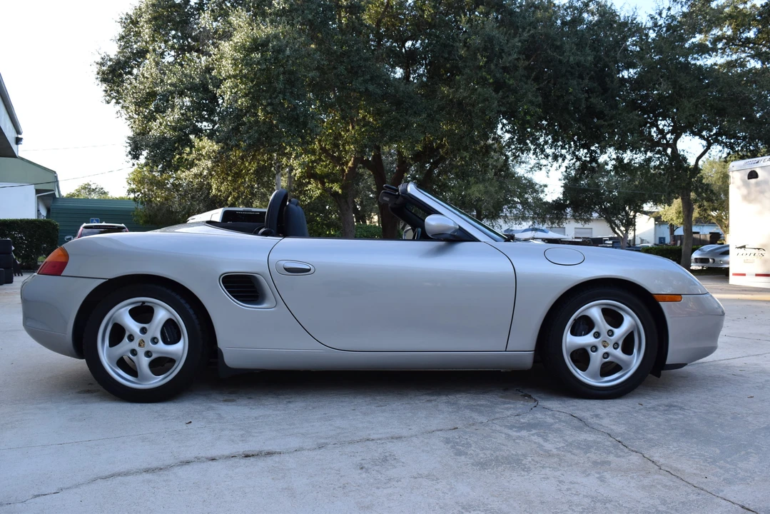 1999 Porsche 986 Boxster - Image 11 of 31