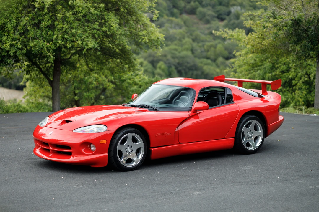 2000 Dodge Viper GTS 2nd Gen - Image 2 of 31