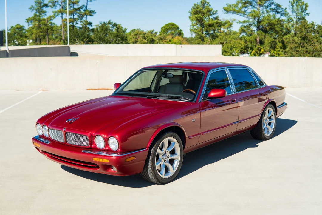 2000 Jaguar X308 XJR - Image 2 of 31