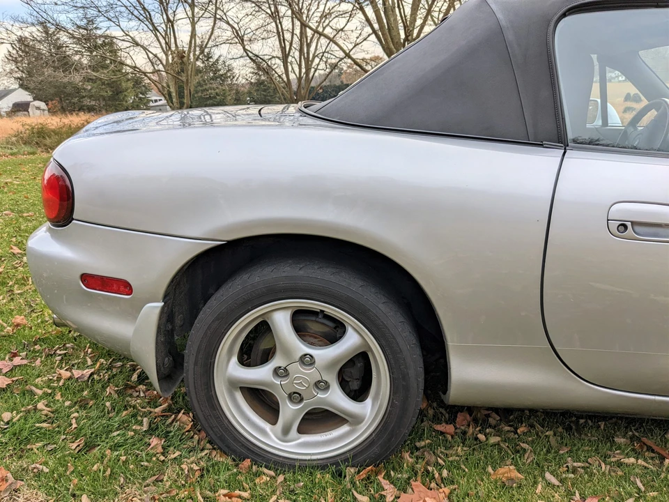 2000 Mazda NB MX-5 Miata - Image 25 of 31