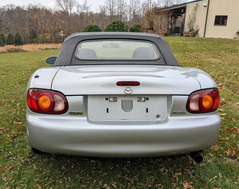 2000 Mazda NB MX-5 Miata - Image 10 of 31