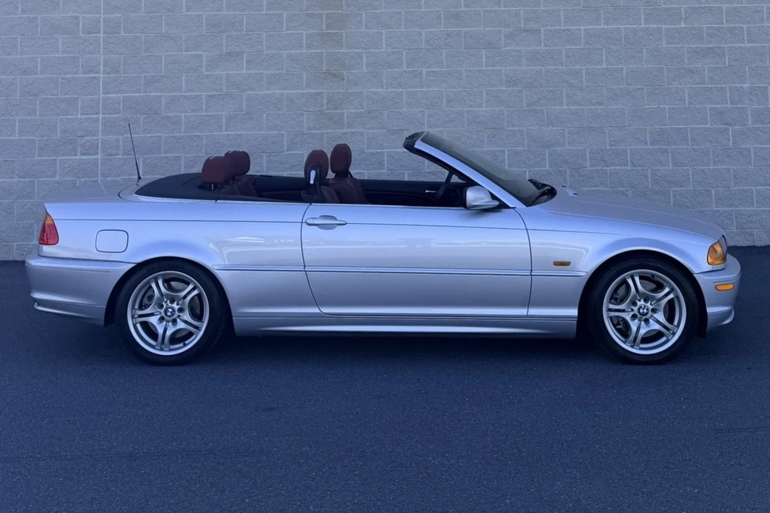2001 BMW E46 330i & 330Ci - Image 3 of 8