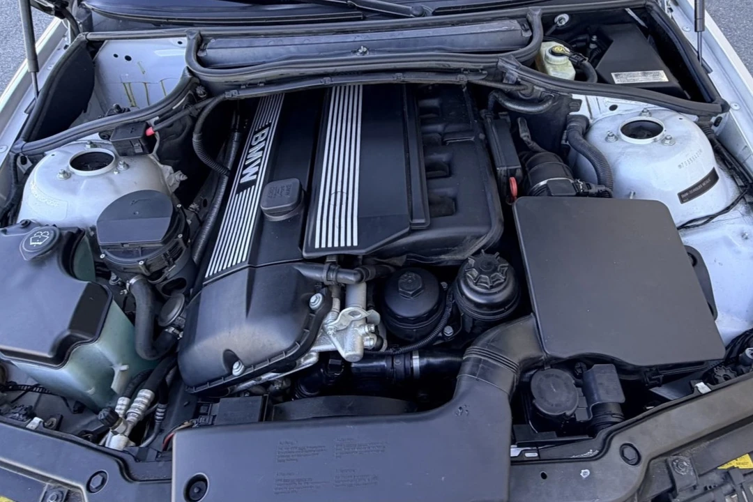 2001 BMW E46 330i & 330Ci - Image 6 of 8