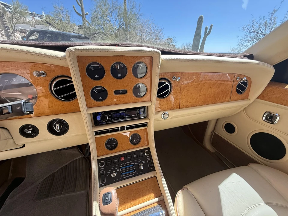 2001 Bentley Azure 1st Gen - Image 28 of 31