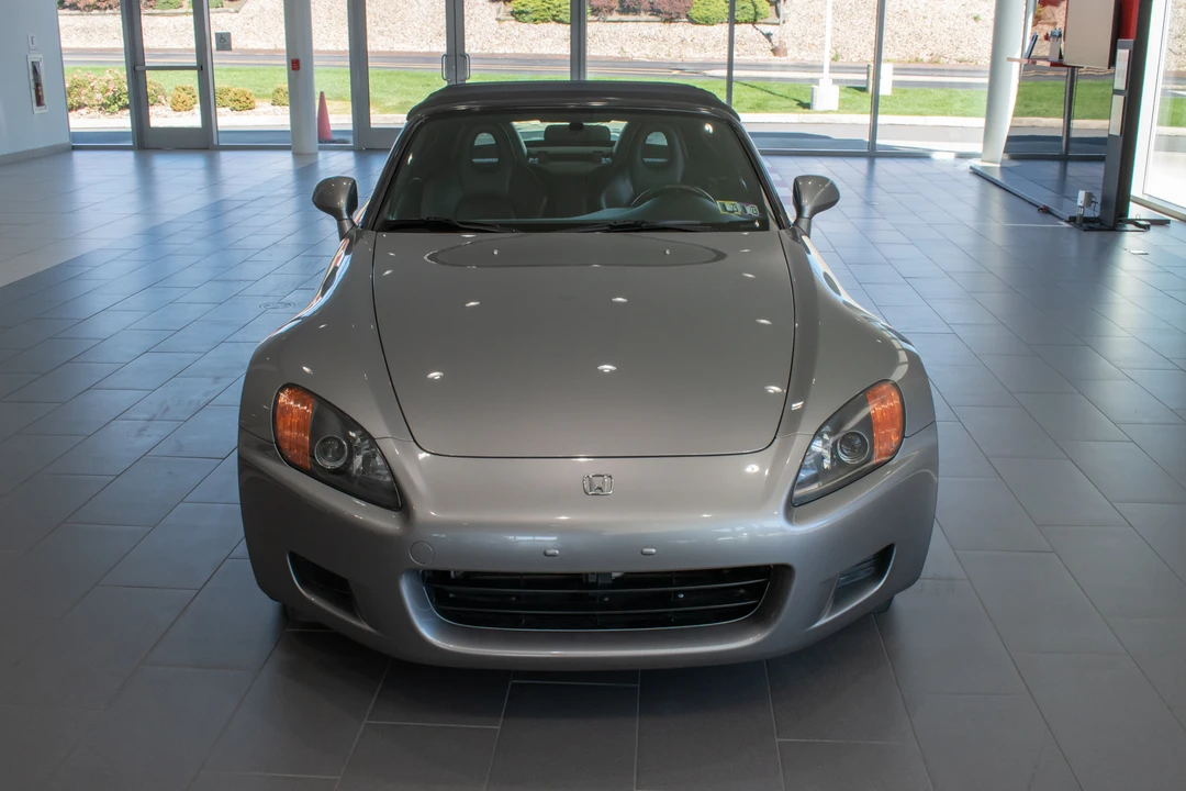 2001 Honda AP1 S2000 - Image 2 of 31