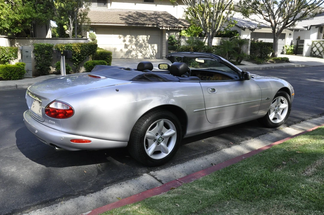 2001 Jaguar X100 XK8 - Image 9 of 31