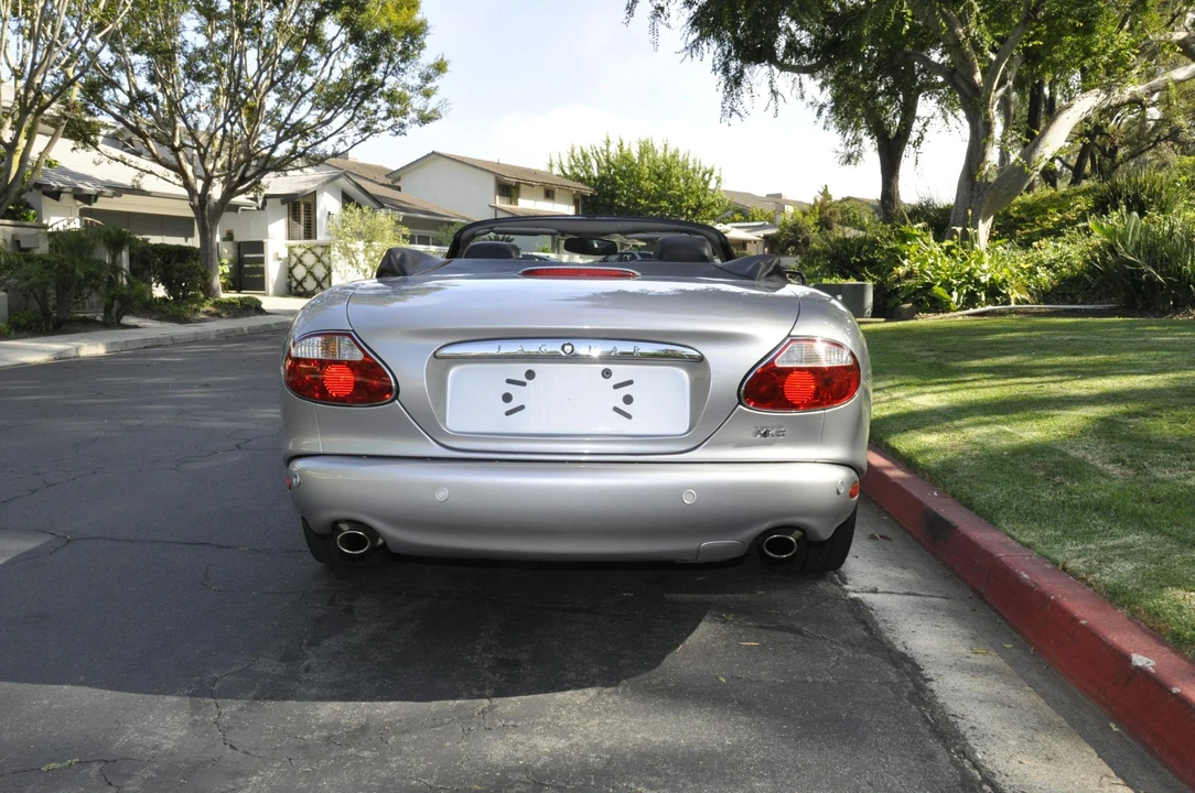 2001 Jaguar X100 XK8 - Image 10 of 31