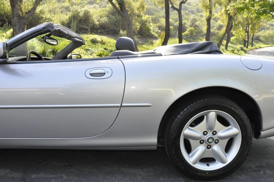 2001 Jaguar X100 XK8 - Image 21 of 31