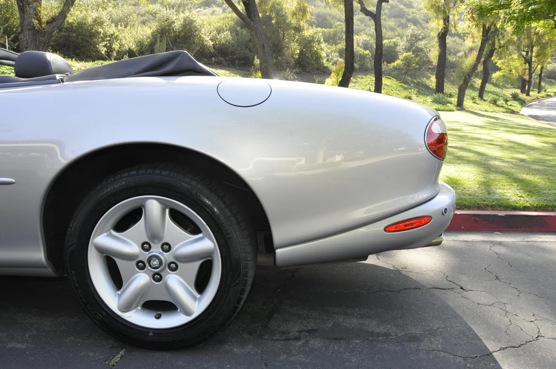 2001 Jaguar X100 XK8 - Image 22 of 31