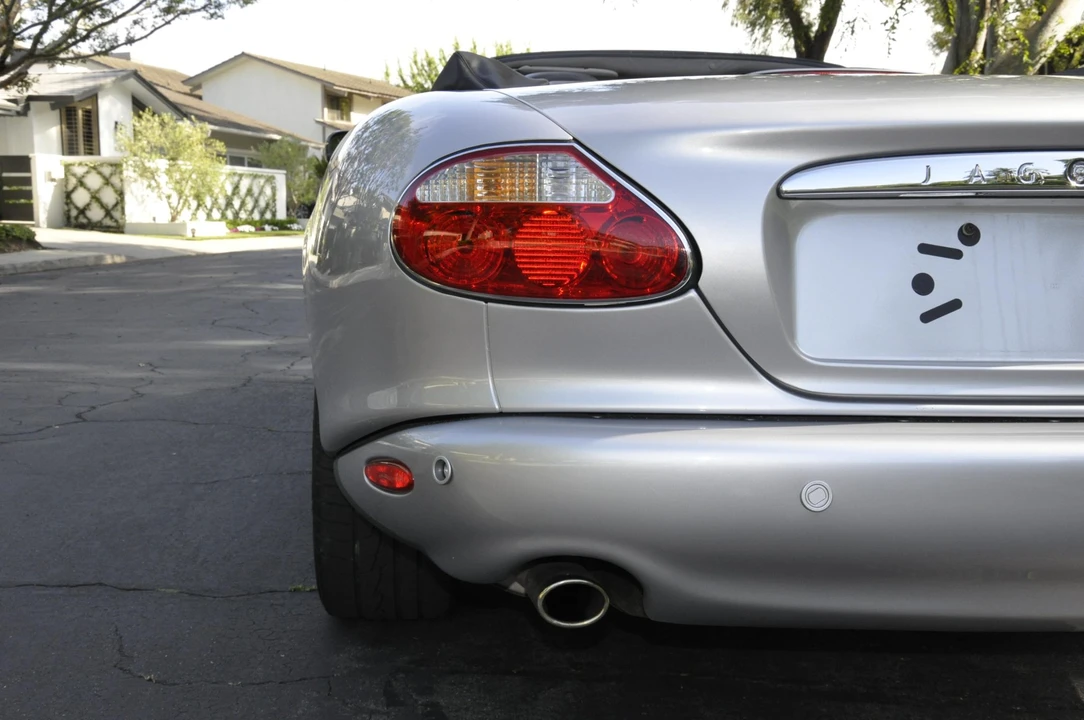 2001 Jaguar X100 XK8 - Image 23 of 31