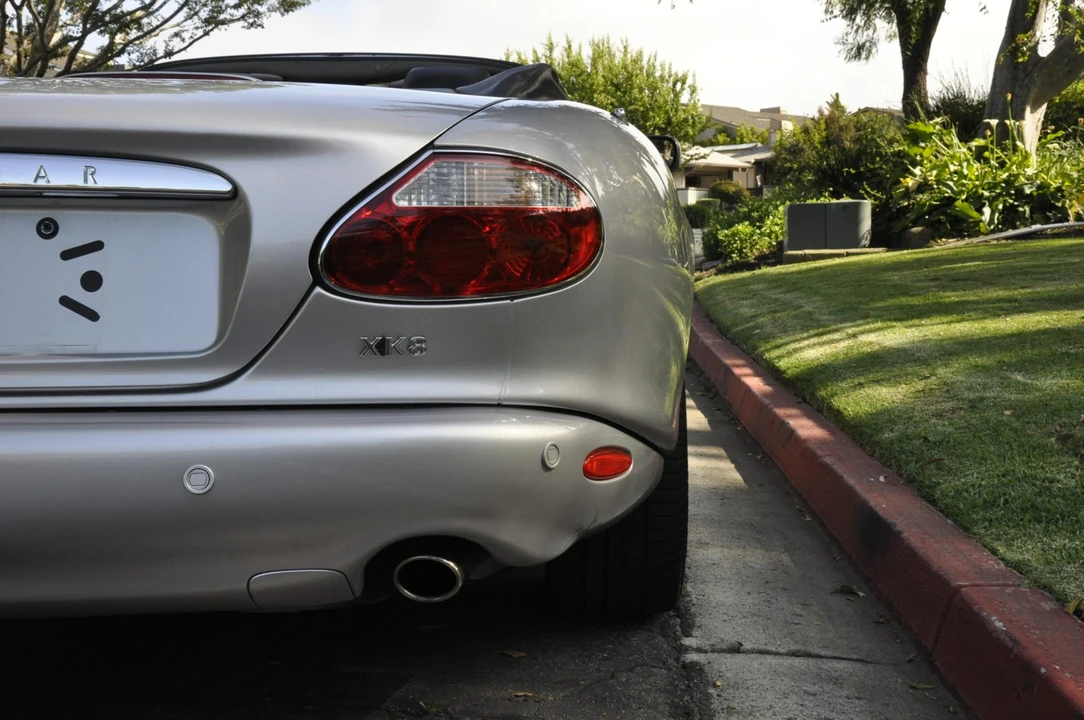 2001 Jaguar X100 XK8 - Image 25 of 31
