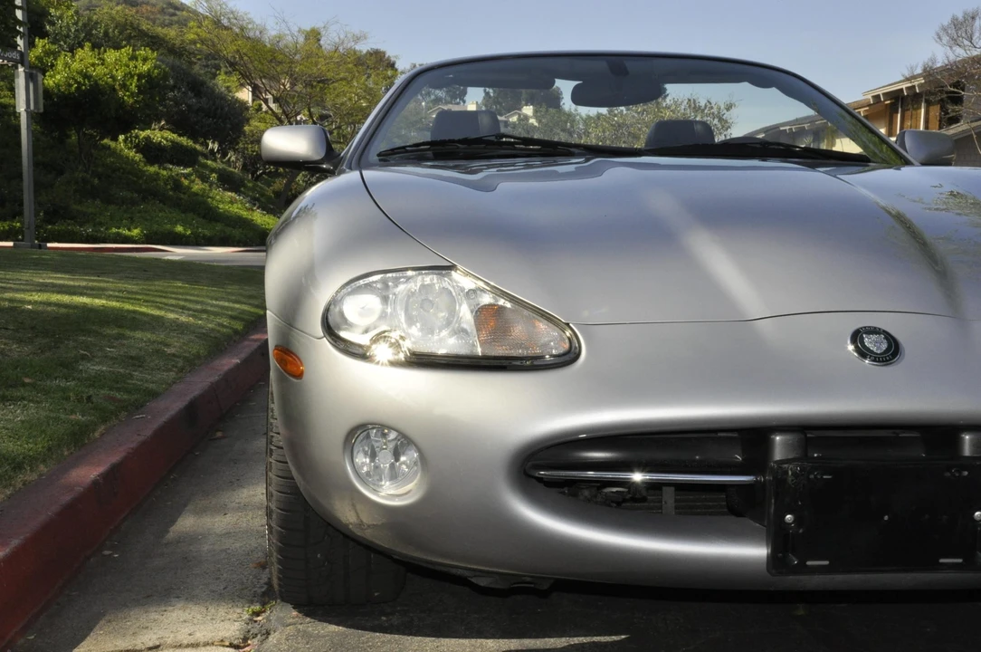 2001 Jaguar X100 XK8 - Image 17 of 31