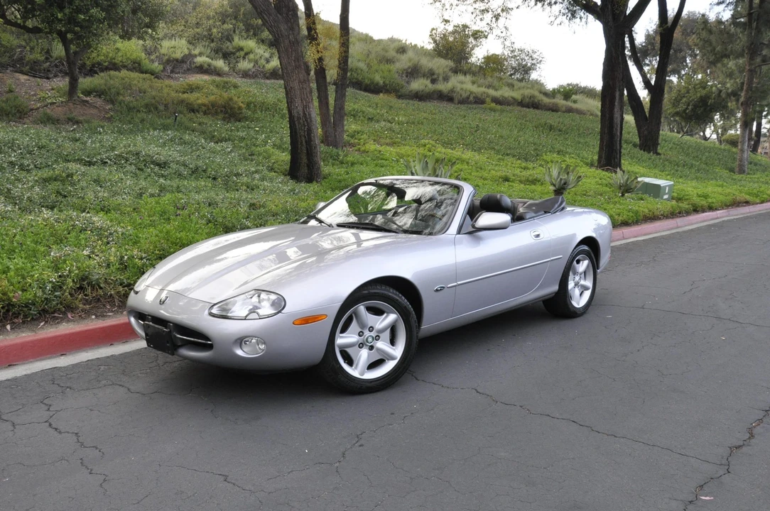 2001 Jaguar X100 XK8 - Image 2 of 31