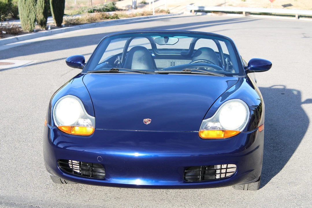2001 Porsche 986 Boxster - Image 12 of 31